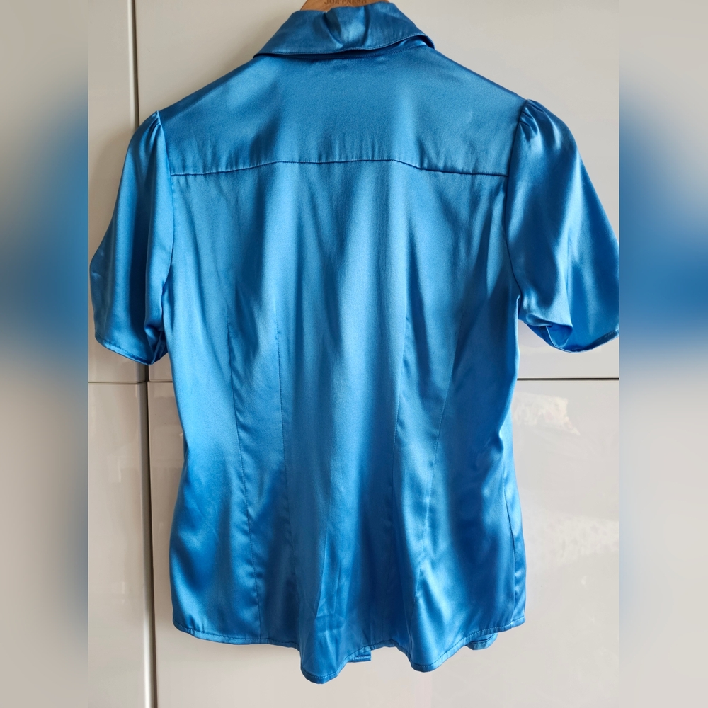 Stunning Azure Blue Silk Top - Picture 10 of 12